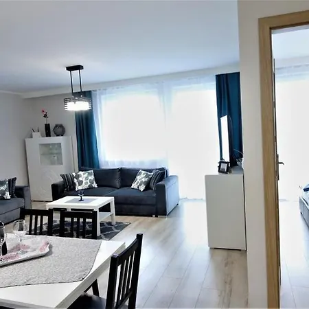 Royal Beach Apartment *